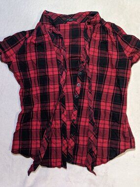 XXI Red Plaid Tie-up Blouse